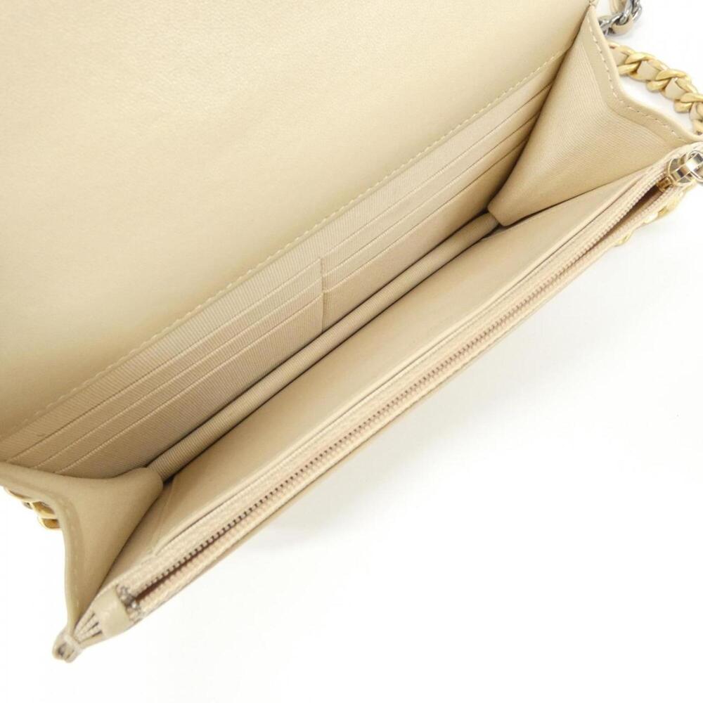 CHANEL Cream Wallet - Picture 6 of 8